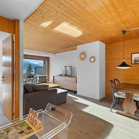 Gemeaux 104 Sur La Place Du Village A Apartment
