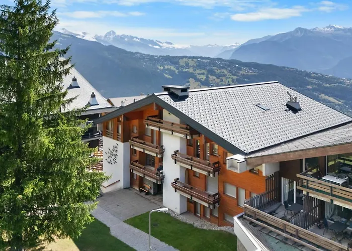 Gemeaux 104 Sur La Place Du Village A